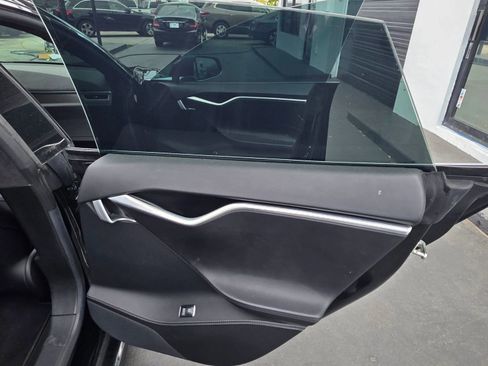 Used 2017 Tesla Model S 75 image 26