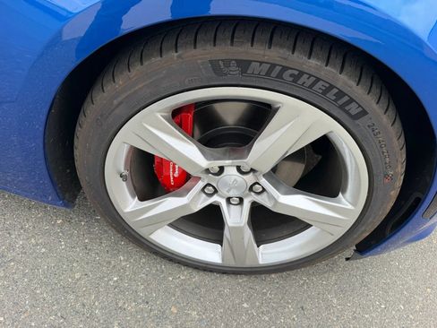 Used 2018 Chevrolet Camaro SS RWD image 30