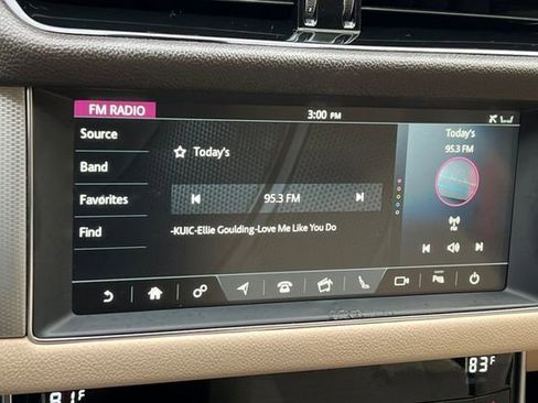 Used 2020 Jaguar XF Prestige image 20