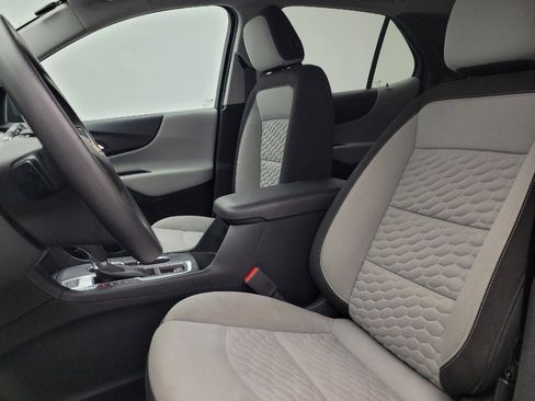 Used 2019 Chevrolet Equinox LS w/ LS Convenience Package image 17