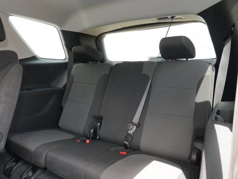 Used 2021 Chevrolet Traverse LT w/ LPO, Floor Liner Package AWD/4WD image 27