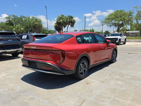 New 2026 Kia K4 FWD image 8