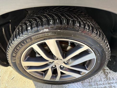 Used 2017 Honda Pilot Elite image 8