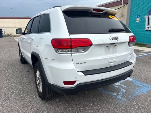 Used 2018 Jeep Grand Cherokee Laredo AWD/4WD image 5