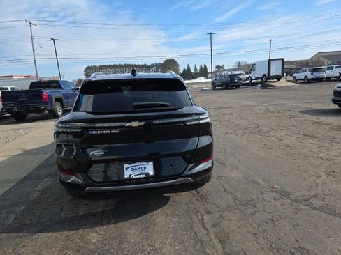New 2026 Chevrolet Equinox EV LT image 15