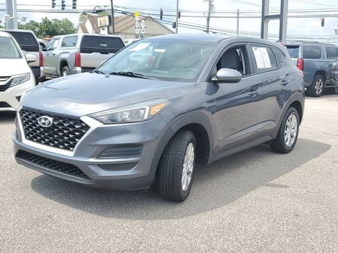 Used 2019 Hyundai Tucson SE FWD image 2