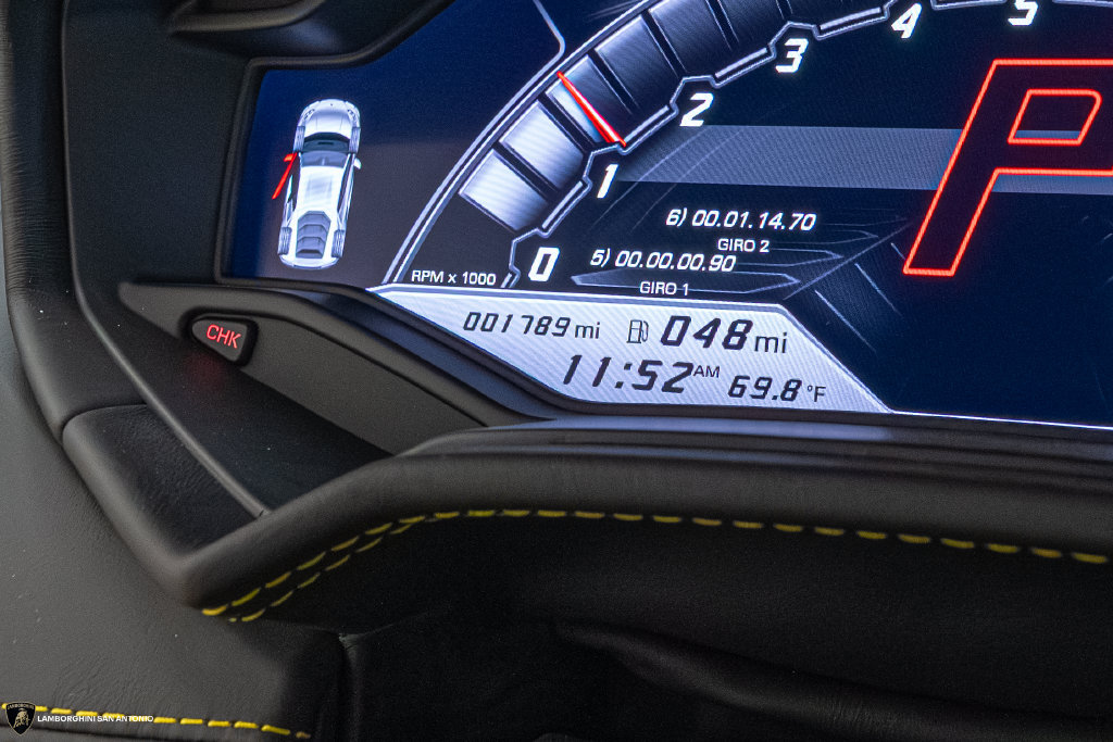 Used 2020 Lamborghini Huracan EVO RWD image 36