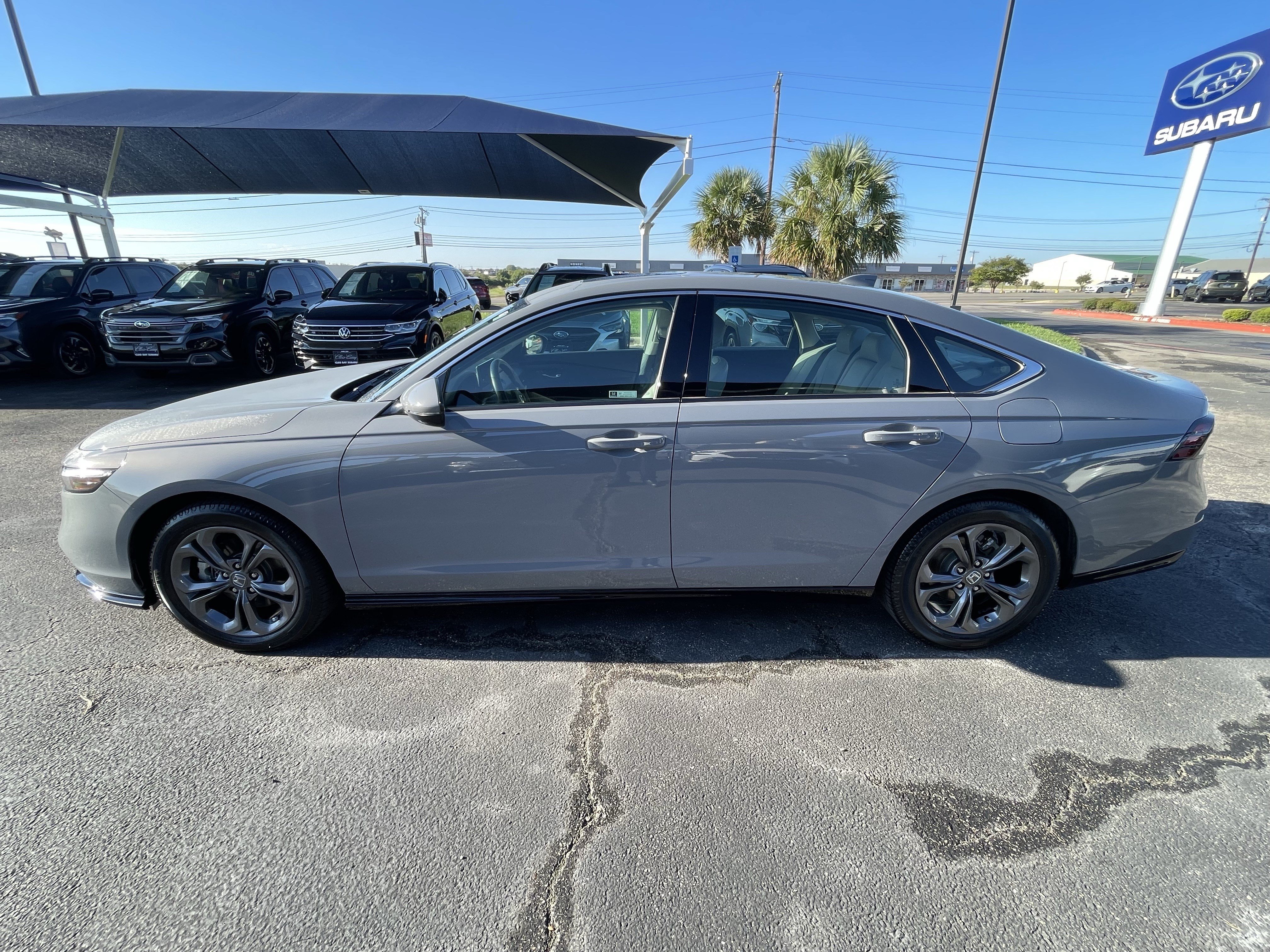 Used 2025 Honda Accord EX-L image 4