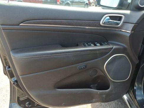 Used 2014 Jeep Grand Cherokee Summit AWD/4WD image 10