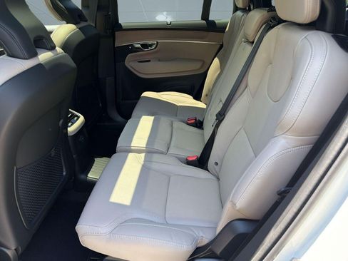 New 2026 Volvo XC90 T8 Ultra w/ Protection Package AWD/4WD image 14