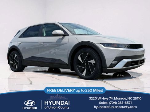 New 2026 Hyundai Ioniq 5 SE RWD image 1