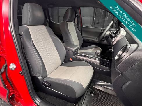 Used 2022 Toyota Tacoma TRD Off-Road w/ Technology Package image 8