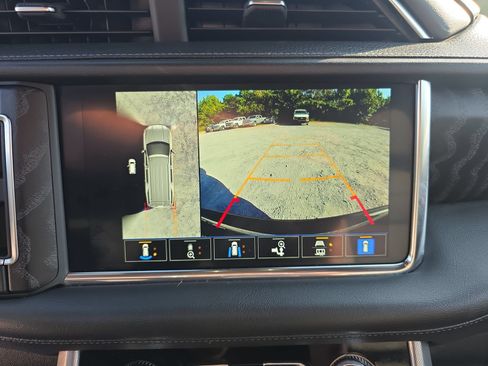 Used 2023 GMC Yukon Denali AWD/4WD image 20