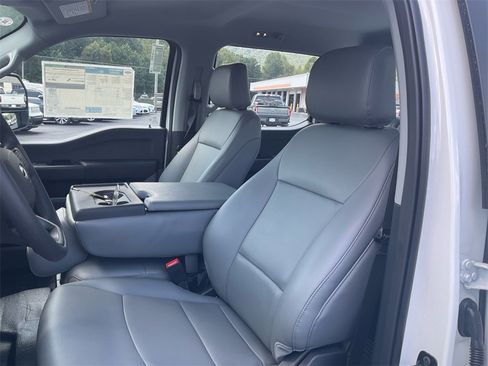 Used 2026 Ford F250 XL w/ XL Chrome Package image 17