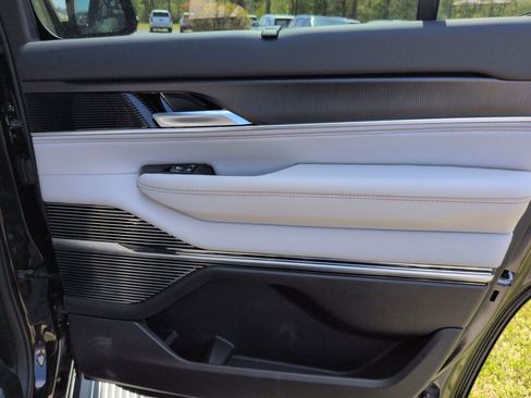 New 2026 Jeep Grand Wagoneer Summit w/ Premium Group III AWD/4WD image 26
