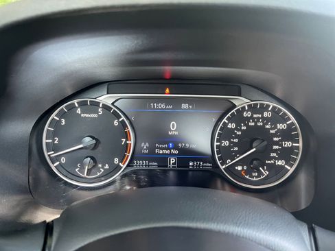 Used 2025 Nissan Altima 2.5 SV FWD image 40