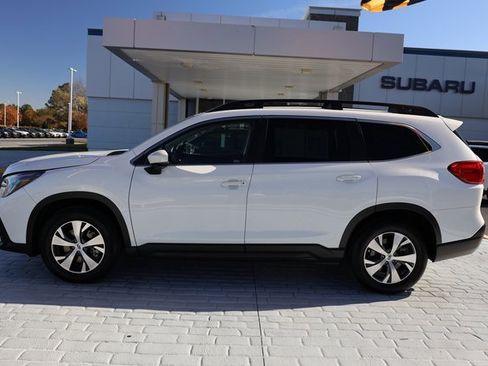 Certified 2025 Subaru Ascent Premium w/ Premium Package image 2