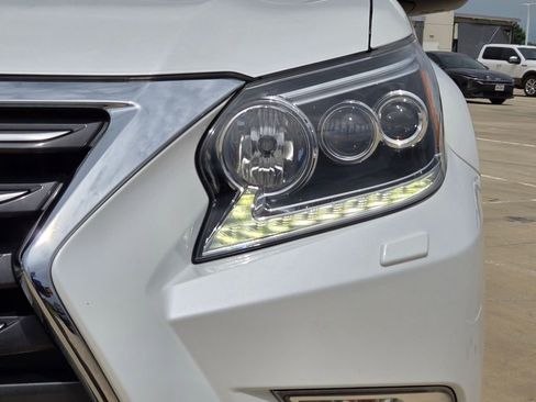 Used 2016 Lexus GX 460 image 31