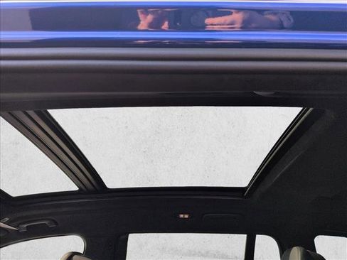 Used 2025 BMW X7 M60i image 20