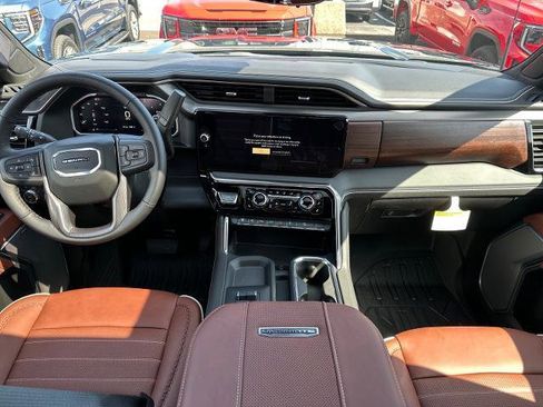 New 2026 GMC Sierra 2500 Denali Ultimate w/ Max Trailering Package AWD/4WD image 11
