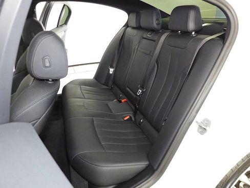 Used 2022 BMW 530i w/ Convenience Package image 20