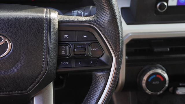 Used 2024 Toyota Tacoma TRD Off-Road AWD/4WD image 27