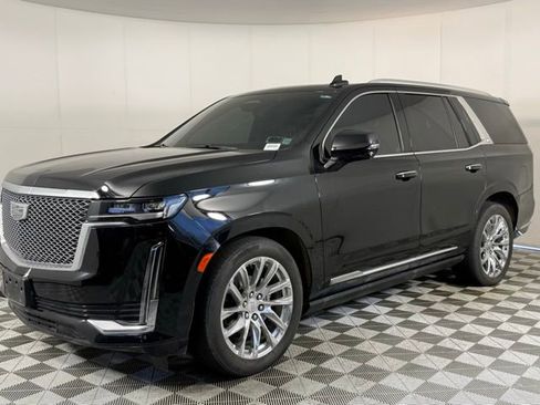 Certified 2023 Cadillac Escalade Premium Luxury w/ LPO, Radiant Package AWD/4WD image 2