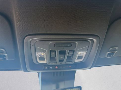 Used 2024 Chevrolet Silverado 1500 High Country w/ High Country Premium Package AWD/4WD image 25
