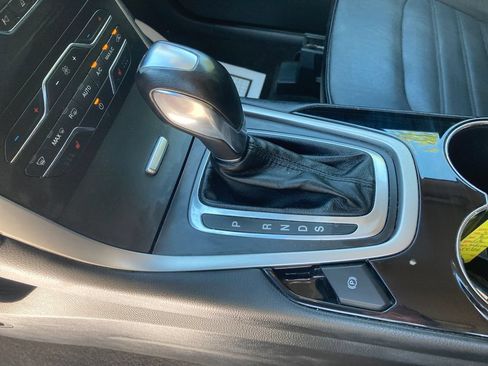 Used 2018 Ford Edge SEL w/ Equipment Group 201A AWD/4WD image 28