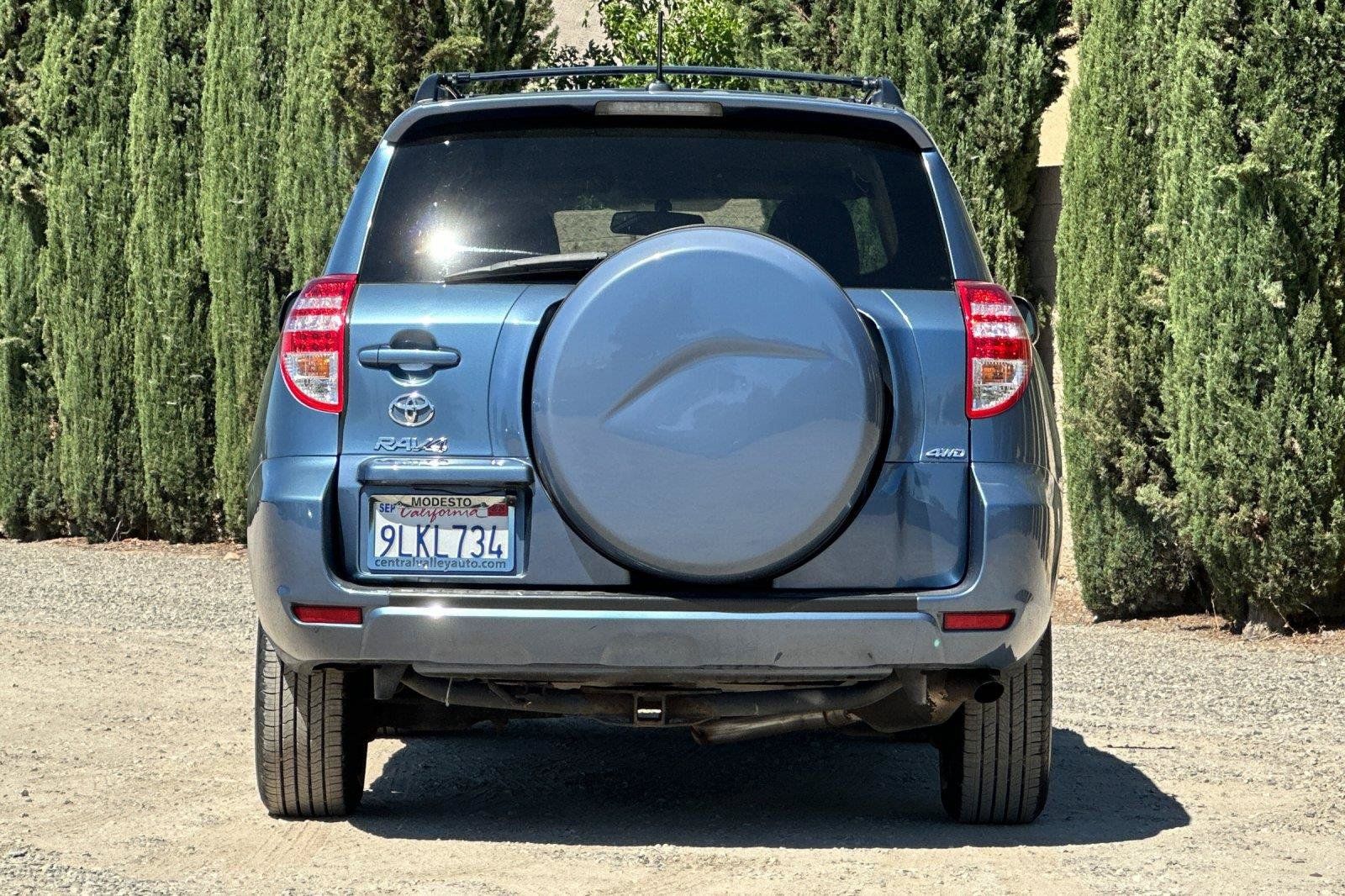 Used 2011 Toyota RAV4 4WD w/ Base L4 Extra Value Pkg image 4