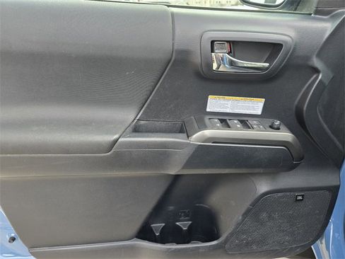 Used 2019 Toyota Tacoma TRD Off-Road image 20