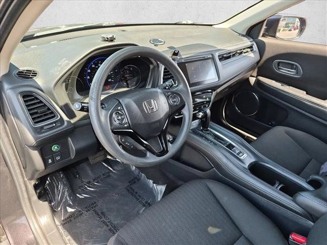 Used 2018 Honda HR-V EX image 10