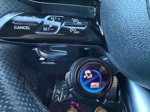 Used 2025 Mercedes-Benz GLC 43 AMG 4MATIC image 39