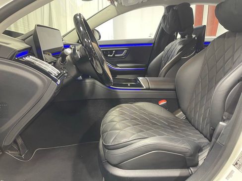Used 2023 Mercedes-Benz S 580e 4MATIC Sedan w/ 3D Technology Package image 19