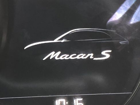 Used 2016 Porsche Macan S image 25