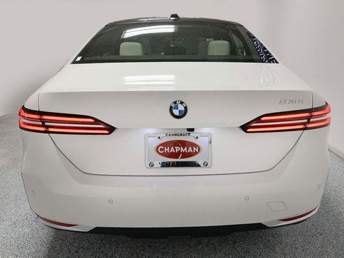 Certified 2024 BMW 530i 530i w/ Executive Package image 4