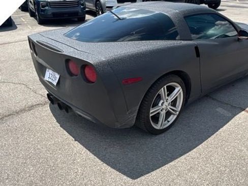 Used 2010 Chevrolet Corvette Coupe w/ 1LT RWD image 6