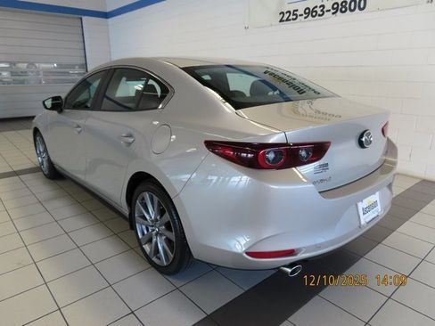 Used 2025 MAZDA MAZDA3 s image 12