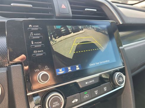 Used 2020 Honda Civic Sport image 32