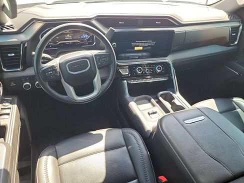 Used 2024 GMC Sierra 2500 Denali w/ Denali Reserve Package AWD/4WD image 12