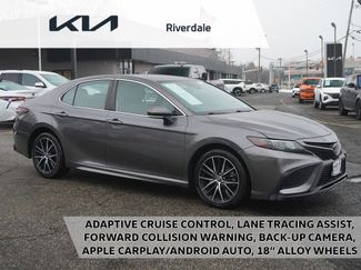 Used 2023 Toyota Camry SE video 1