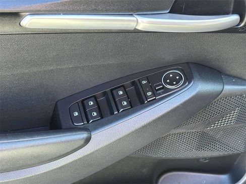 Used 2023 Kia Seltos LX image 15