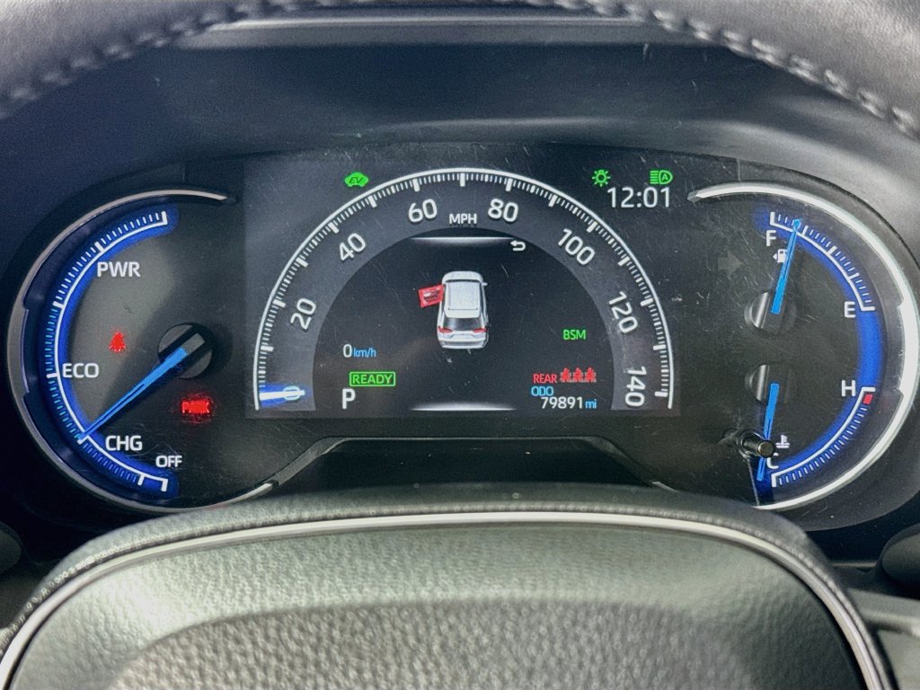 Used 2024 Toyota RAV4 XSE AWD/4WD image 16