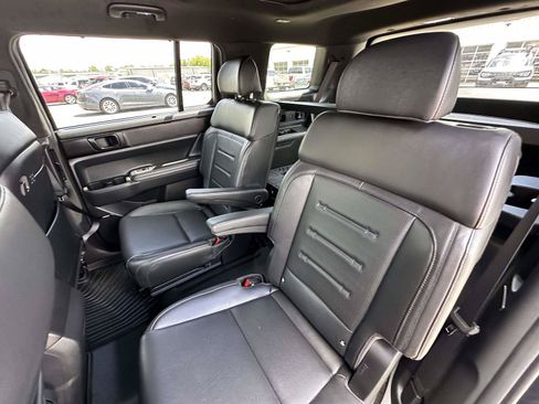 Used 2024 Hyundai Santa Fe Calligraphy AWD/4WD image 26