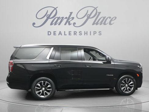 Used 2023 Chevrolet Tahoe LT w/ Luxury Package AWD/4WD image 18