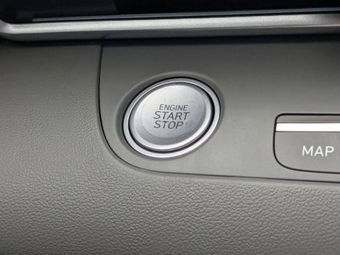 New 2026 Hyundai Elantra SEL Sport FWD image 23