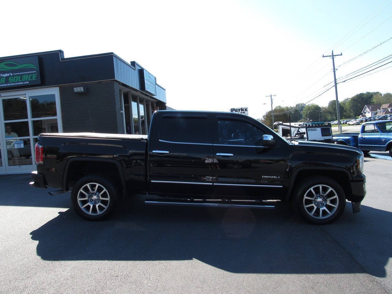 Used 2017 GMC Sierra 1500 Denali AWD/4WD image 3