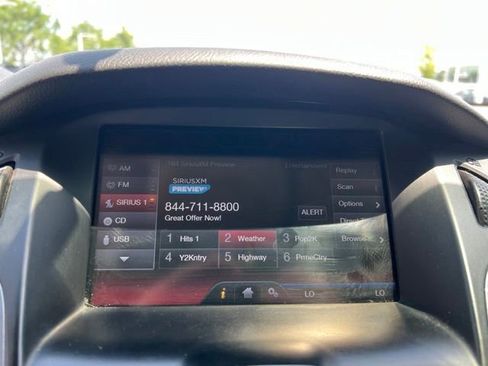 Used 2014 Ford Focus Titanium FWD image 18