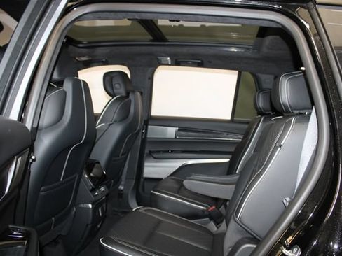 Certified 2026 Cadillac Vistiq Platinum w/ LPO, Floor Liner Package AWD/4WD image 12