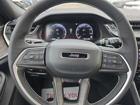 New 2026 Jeep Grand Cherokee L 4WD image 15